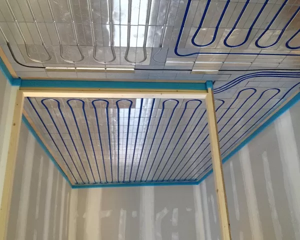Plafond chauffant
